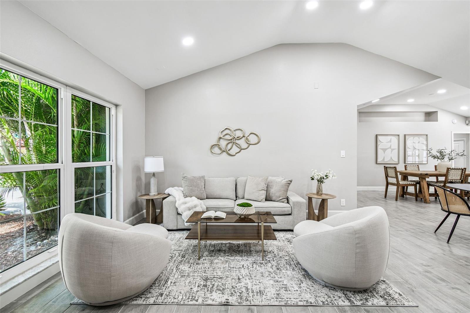 Image 9 of 51 For 2 Treasure Drive