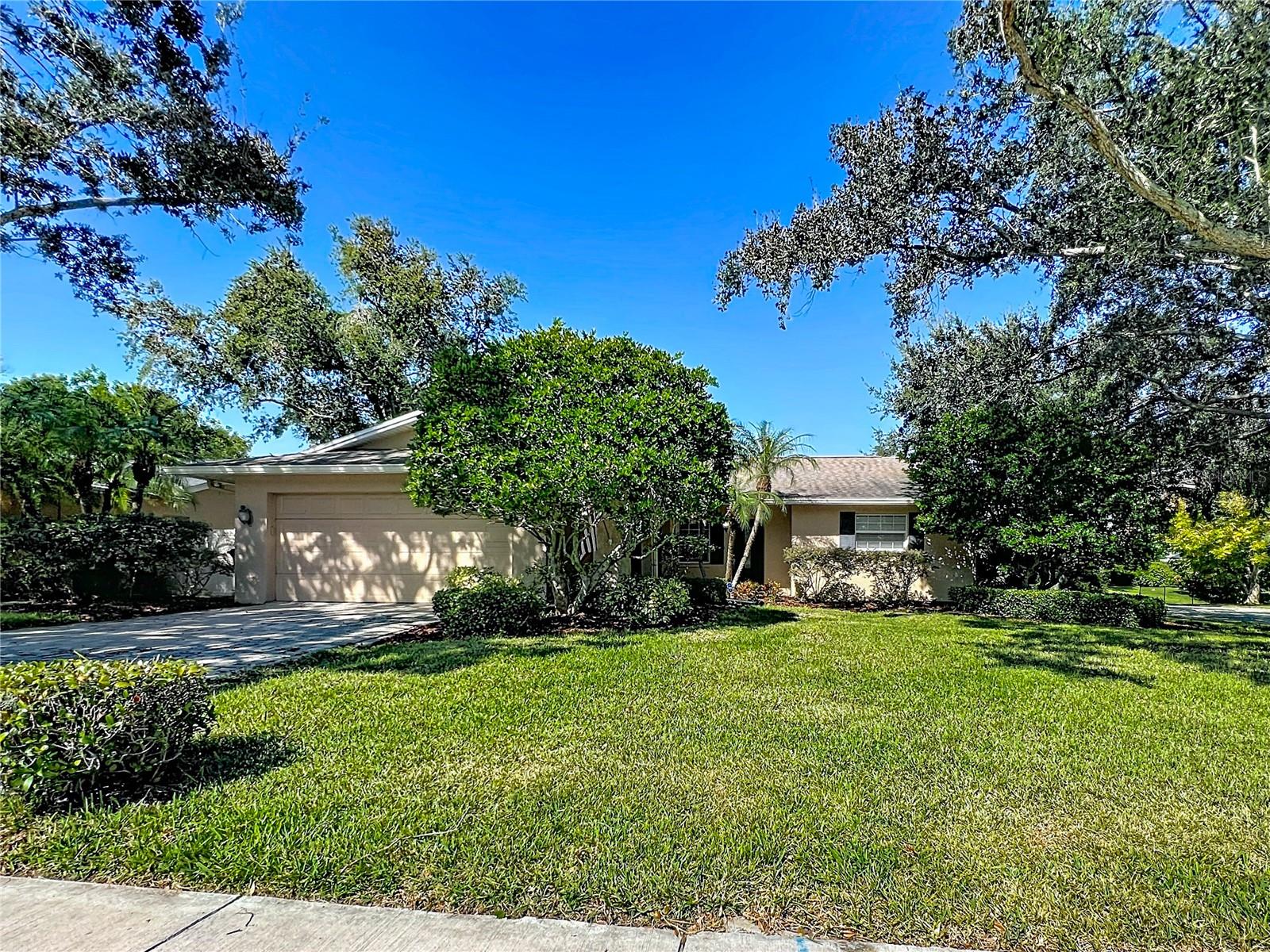 Details for 300 Bay Hills Boulevard, SAFETY HARBOR, FL 34695