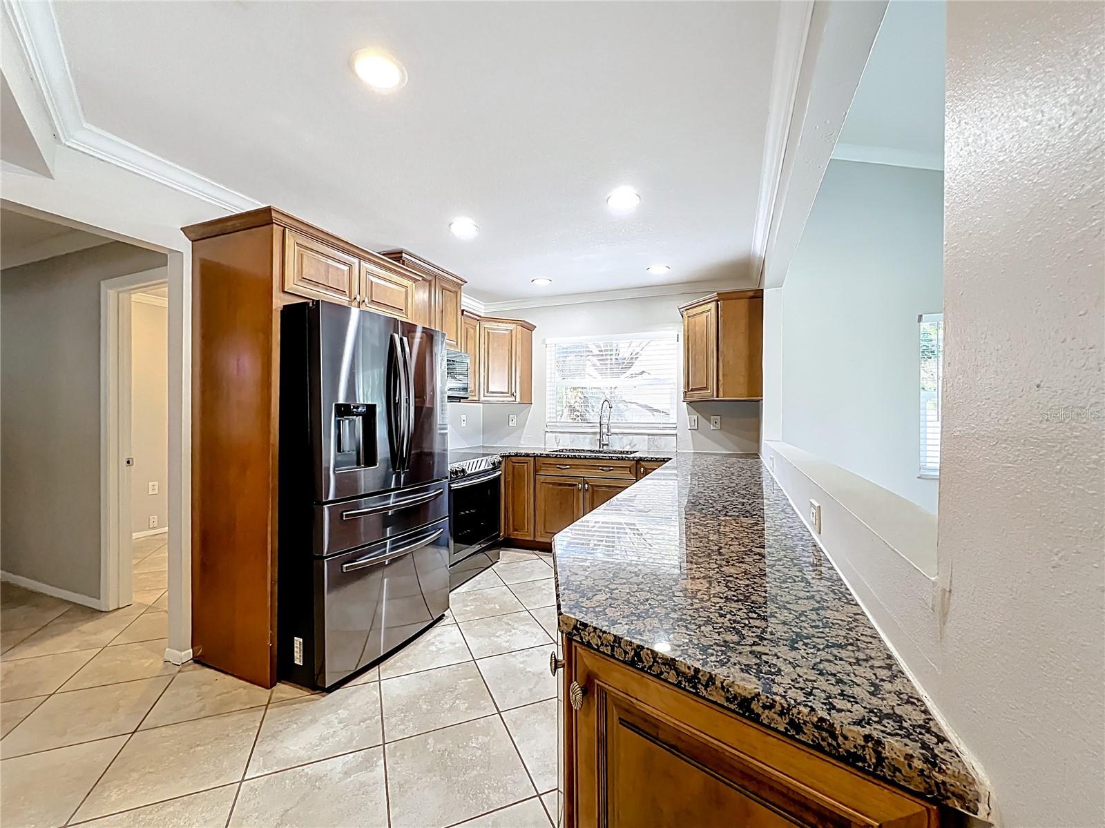 Image 18 of 47 For 300 Bay Hills Boulevard