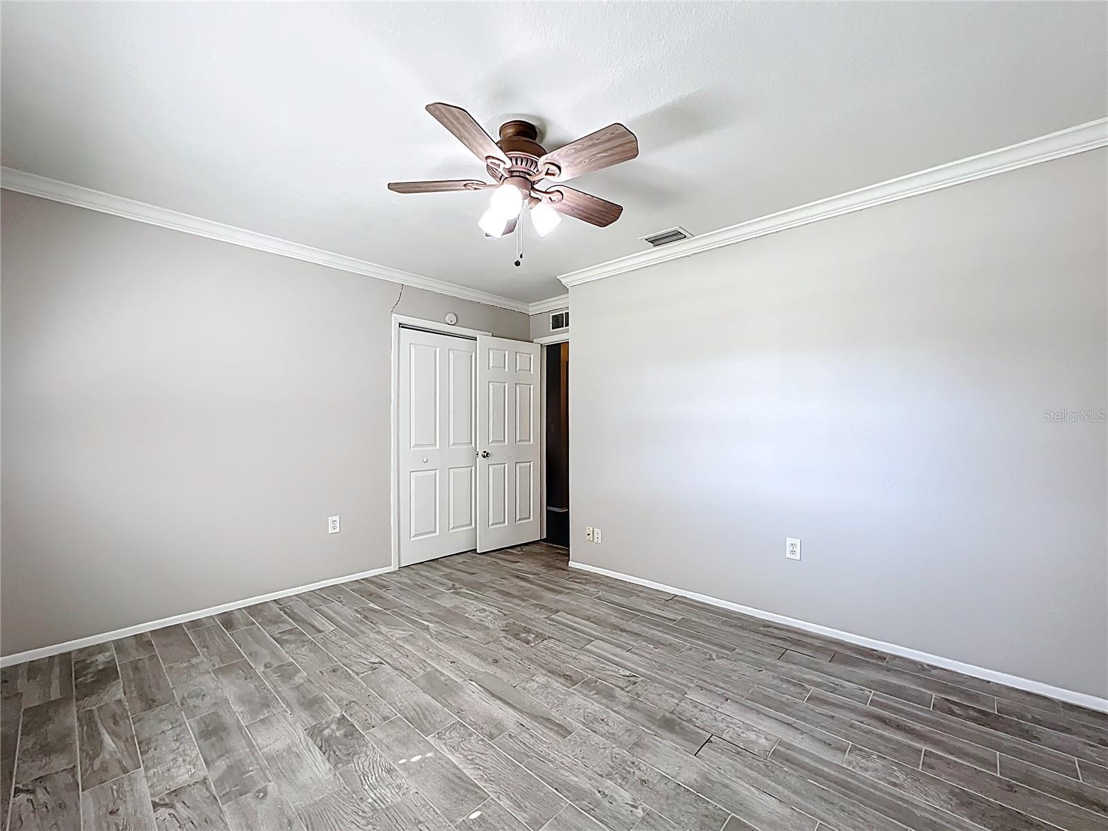 Image 24 of 47 For 300 Bay Hills Boulevard