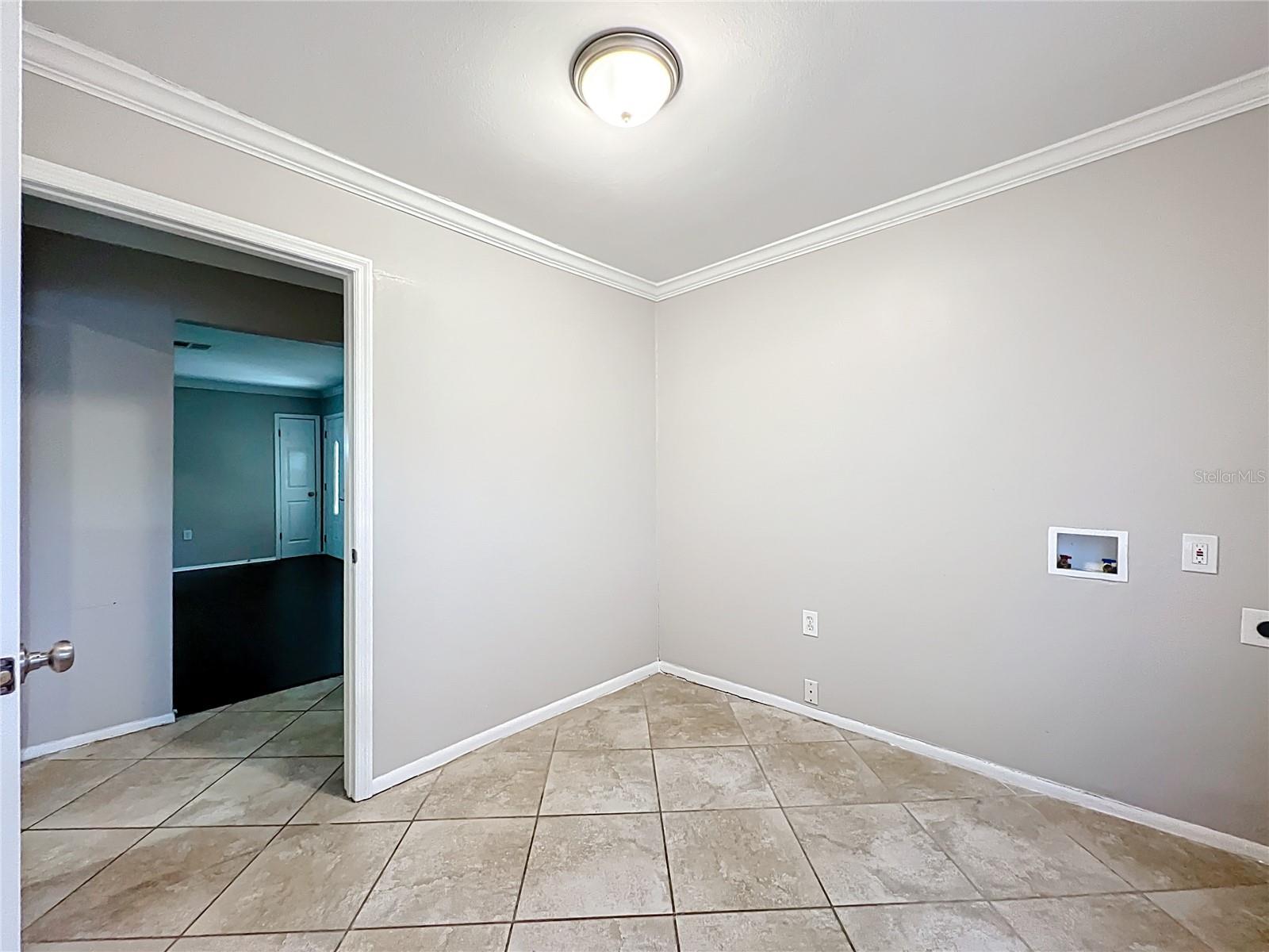 Image 35 of 47 For 300 Bay Hills Boulevard