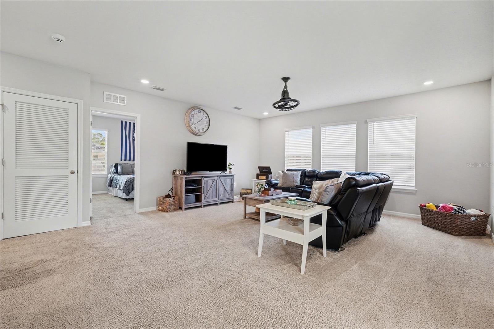 Image 16 of 51 For 33135 Sand Creek Drive