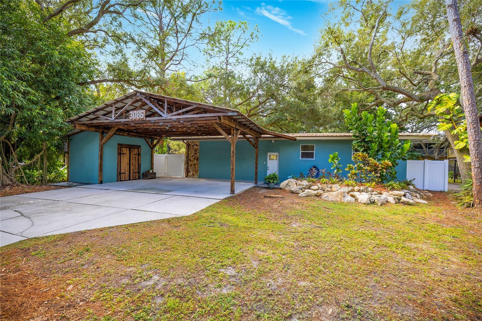 Details for 3086 Huron Avenue, OLDSMAR, FL 34677