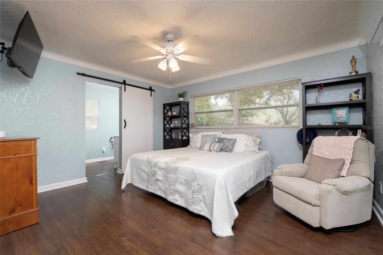 Image 17 of 54 For 3086 Huron Avenue