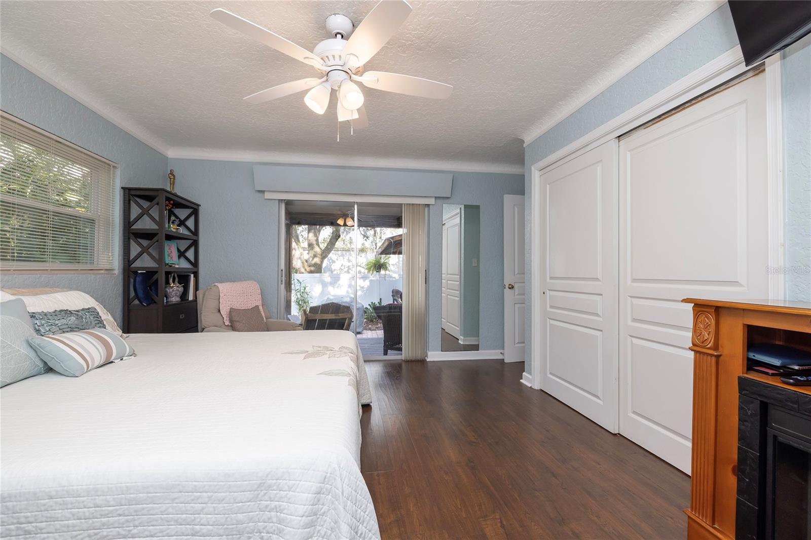 Image 18 of 54 For 3086 Huron Avenue