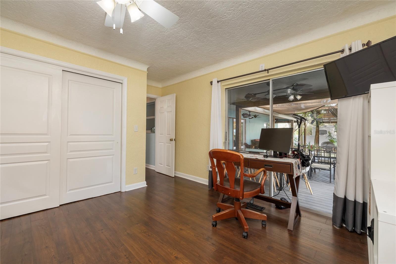 Image 25 of 54 For 3086 Huron Avenue