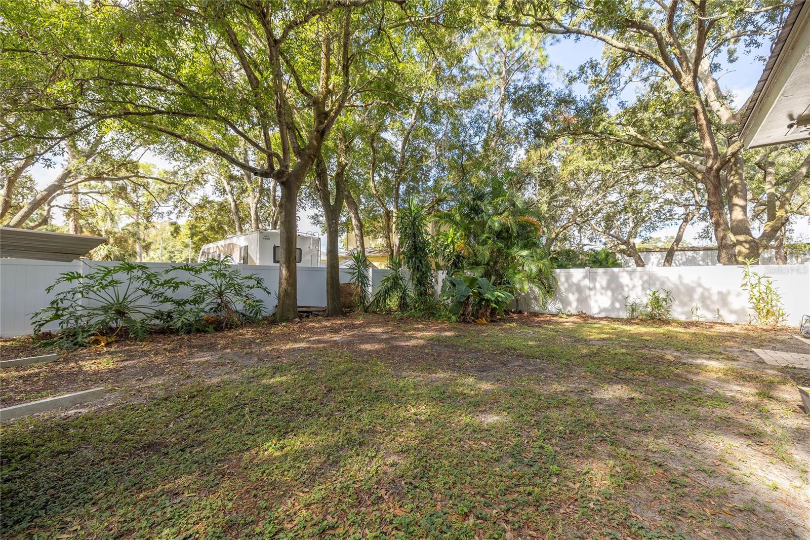 Image 38 of 54 For 3086 Huron Avenue