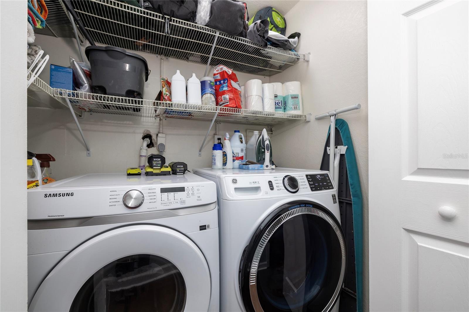 Image 53 of 54 For 3086 Huron Avenue