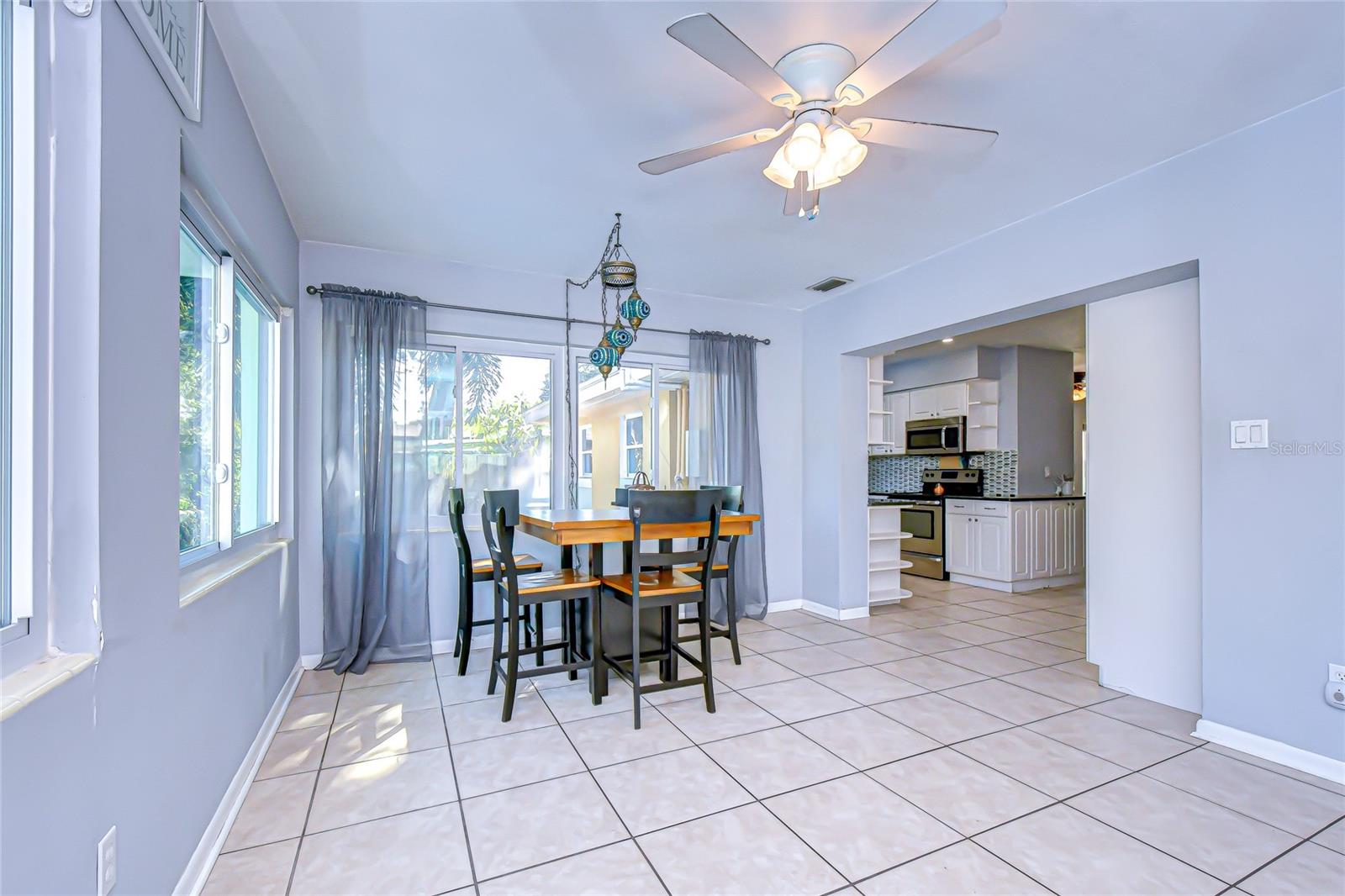 Image 16 of 36 For 1725 Lombardy Drive