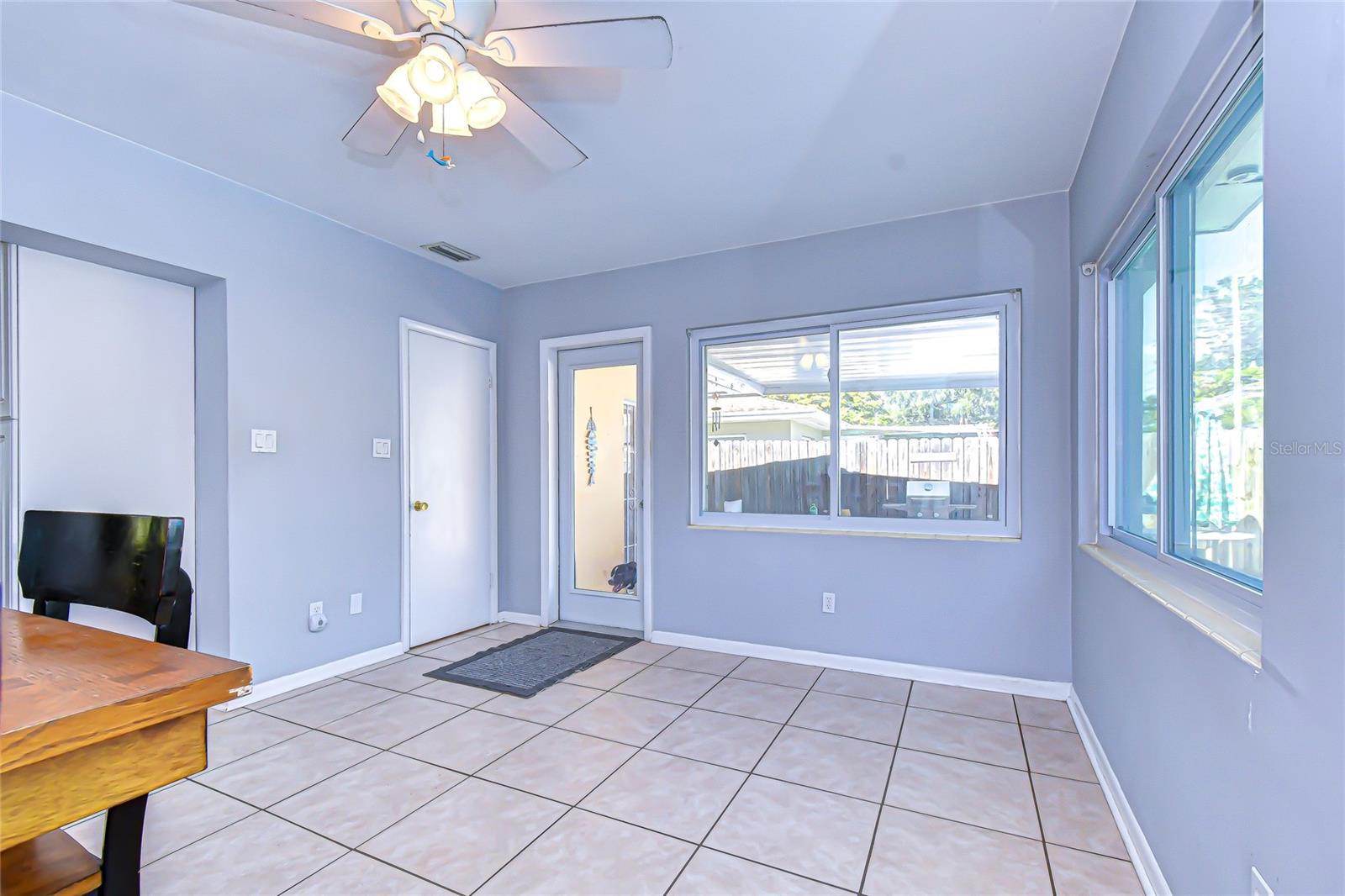 Image 17 of 36 For 1725 Lombardy Drive