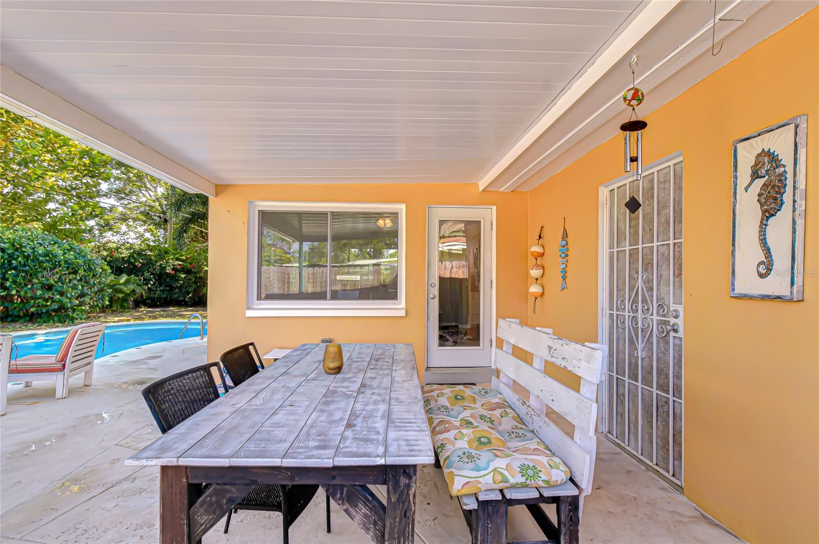 Image 28 of 36 For 1725 Lombardy Drive