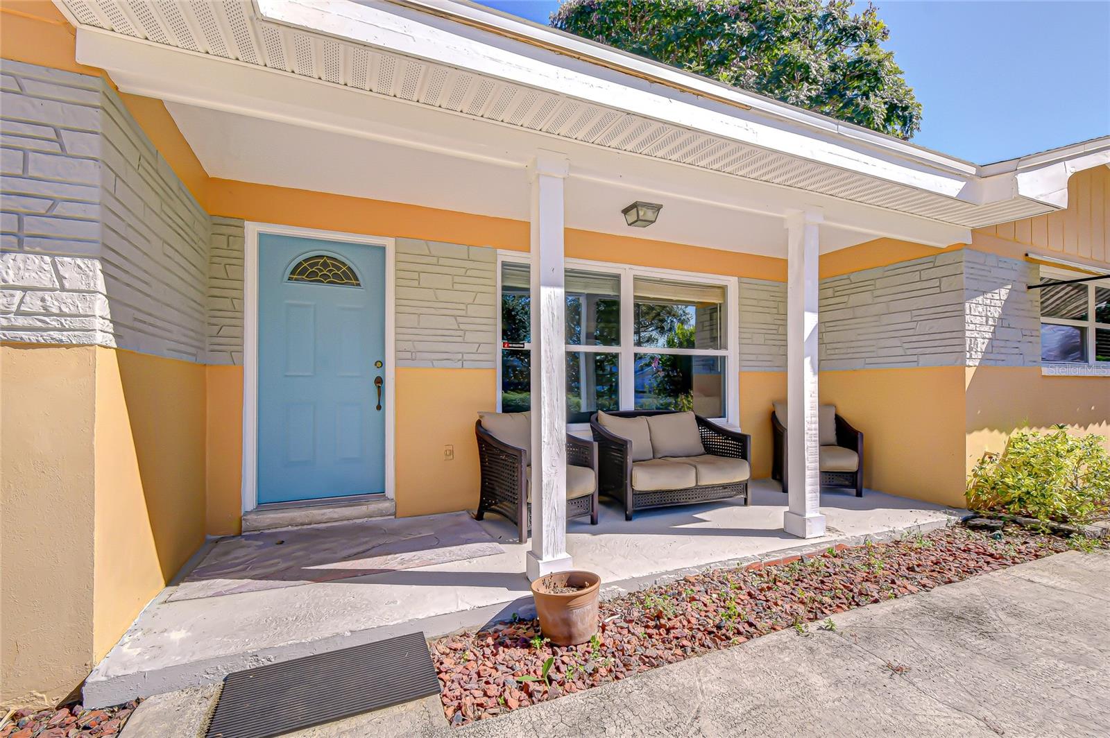 Image 5 of 36 For 1725 Lombardy Drive