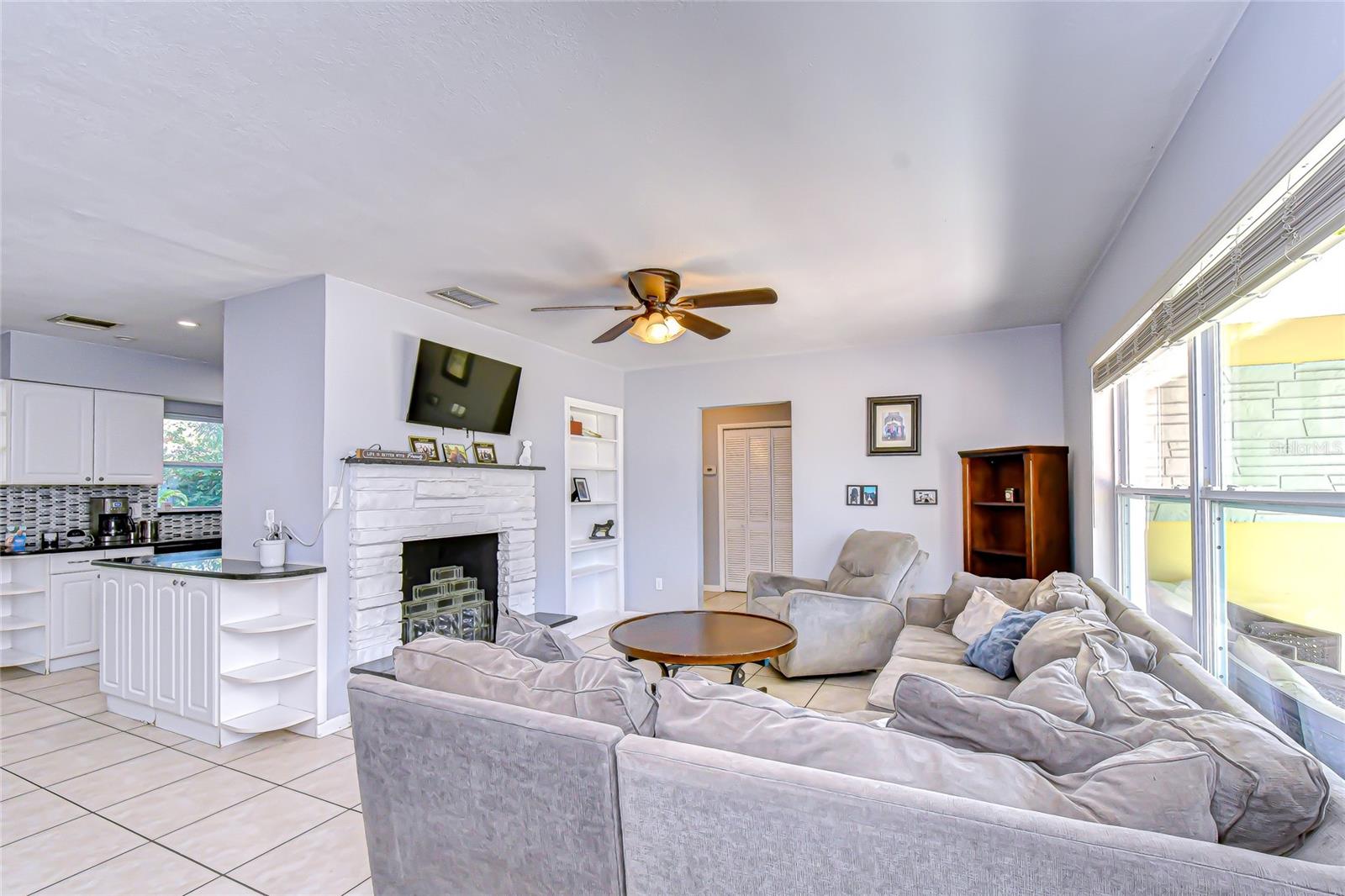 Image 6 of 36 For 1725 Lombardy Drive