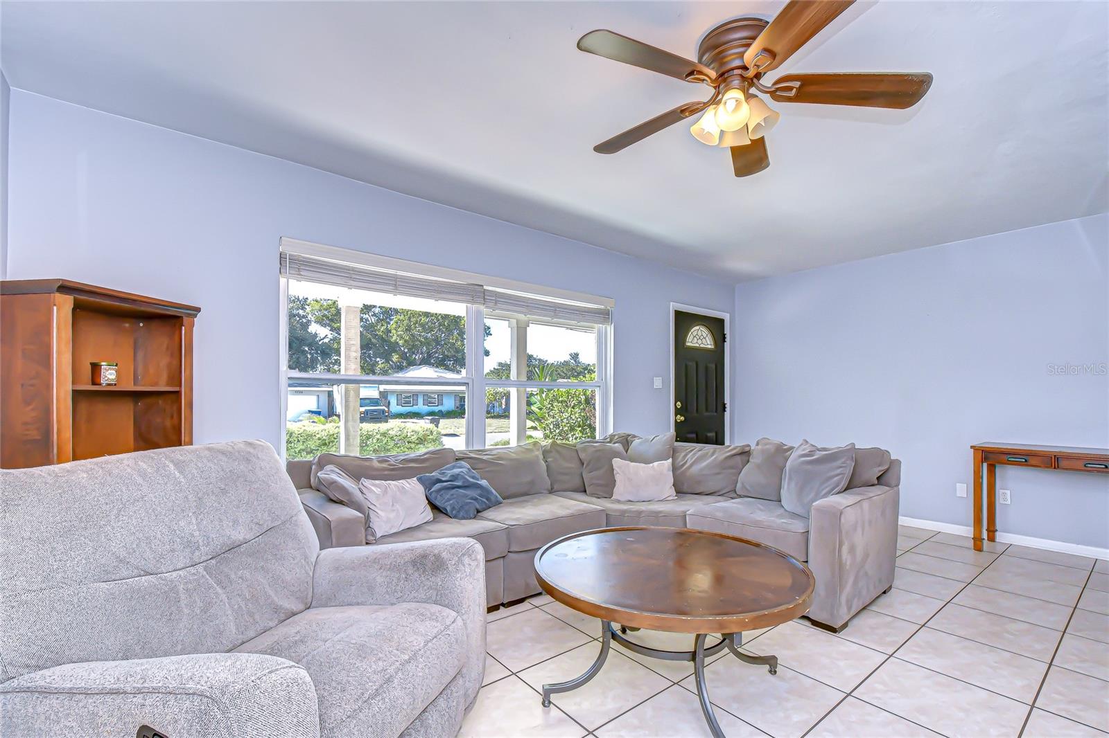 Image 8 of 36 For 1725 Lombardy Drive