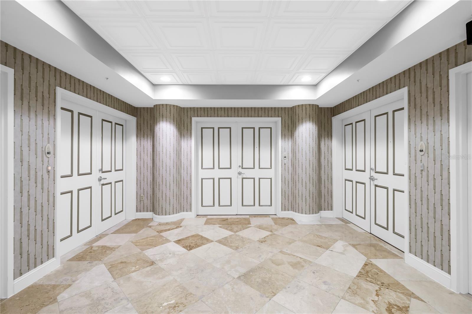 Image 3 of 85 For 288 Beach Drive Ne 6b