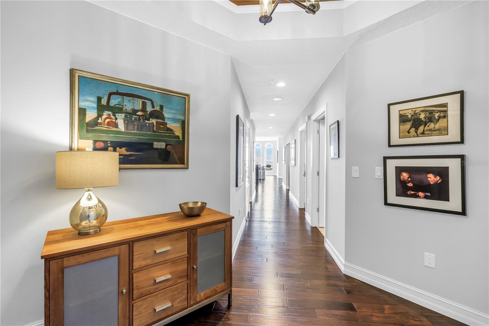 Image 6 of 85 For 288 Beach Drive Ne 6b