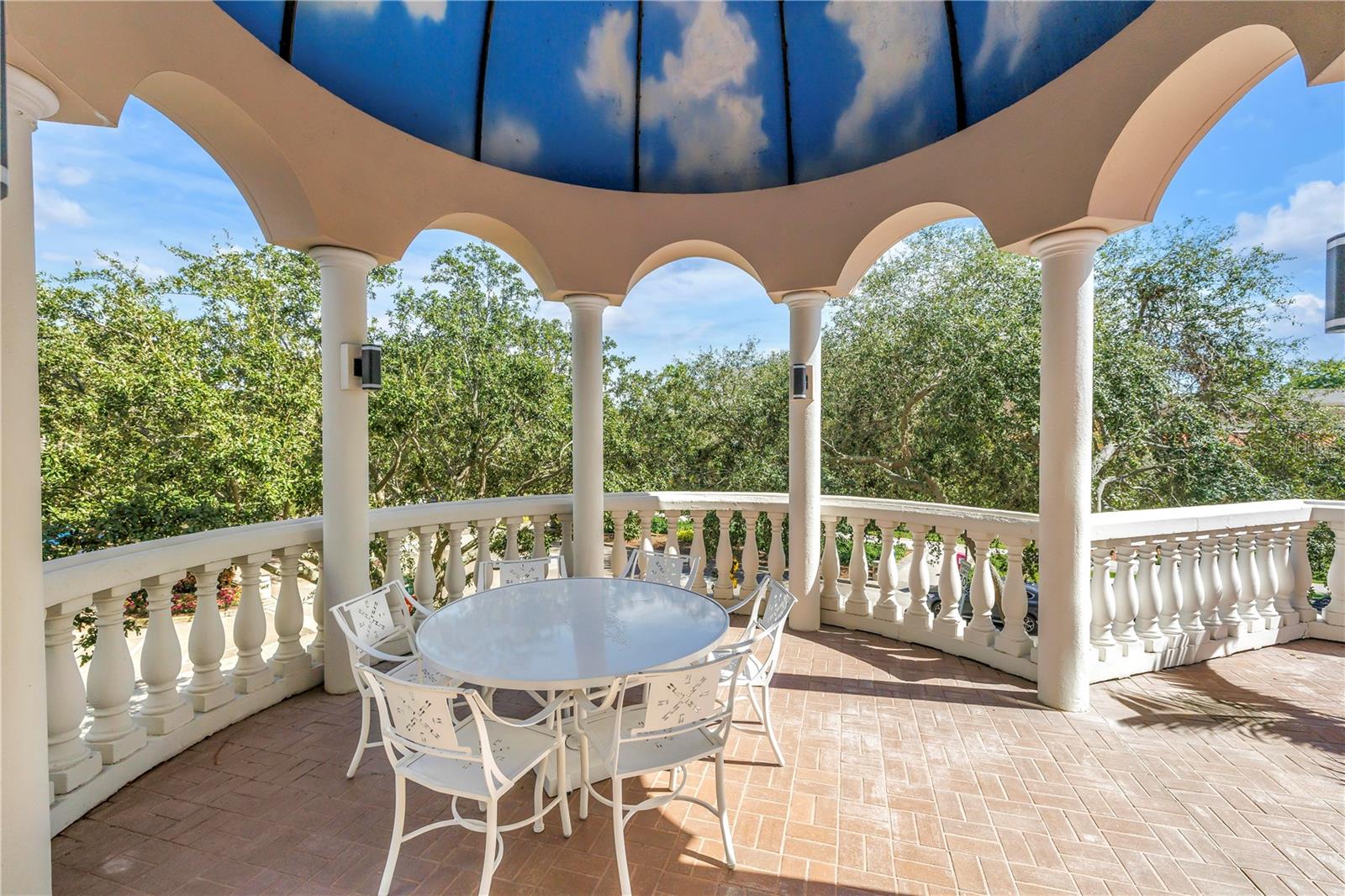 Image 70 of 85 For 288 Beach Drive Ne 6b