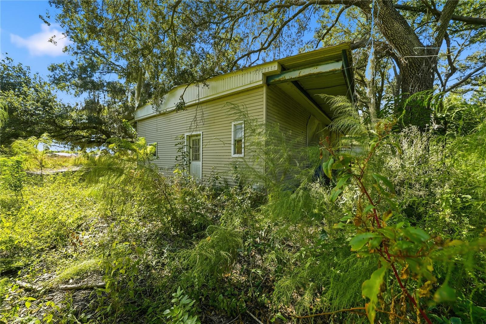 Image 21 of 29 For 428 18th Avenue Se