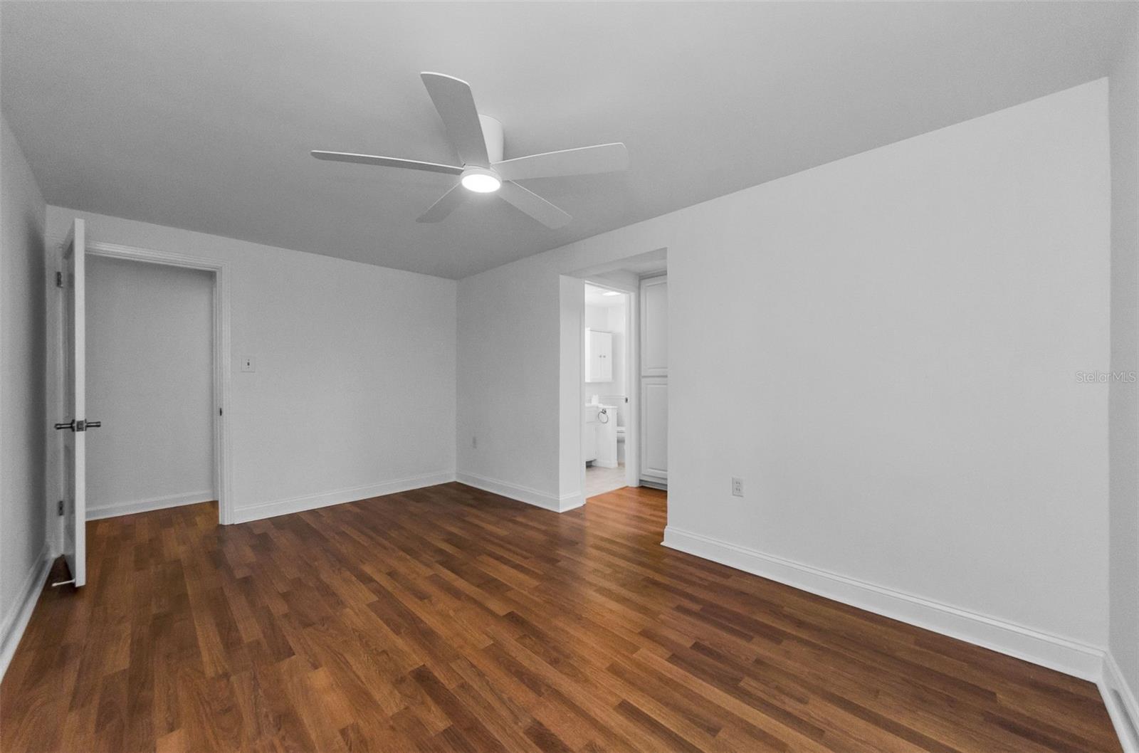 Image 20 of 39 For 10702 Oregon Avenue