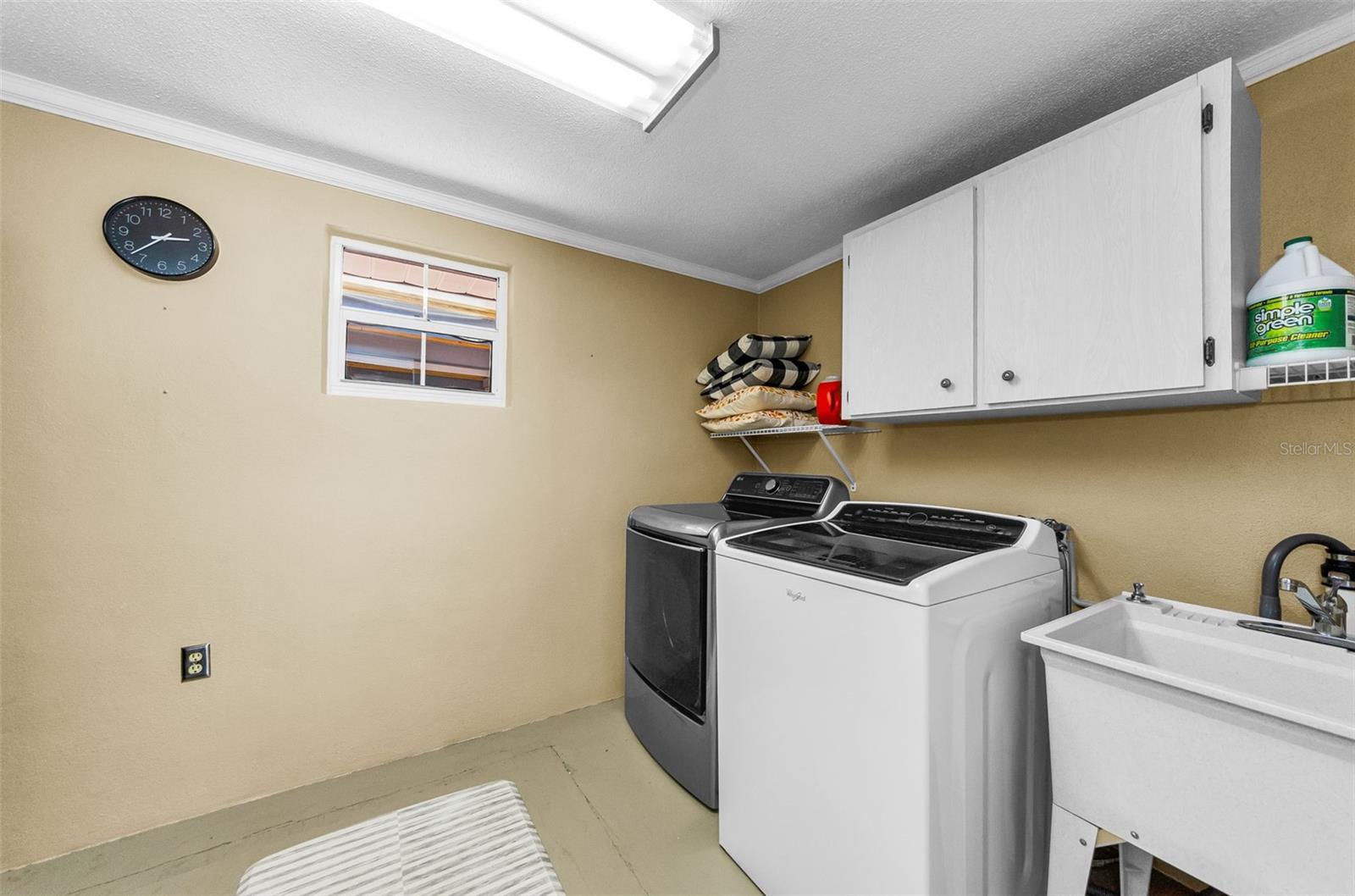 Image 27 of 39 For 10702 Oregon Avenue