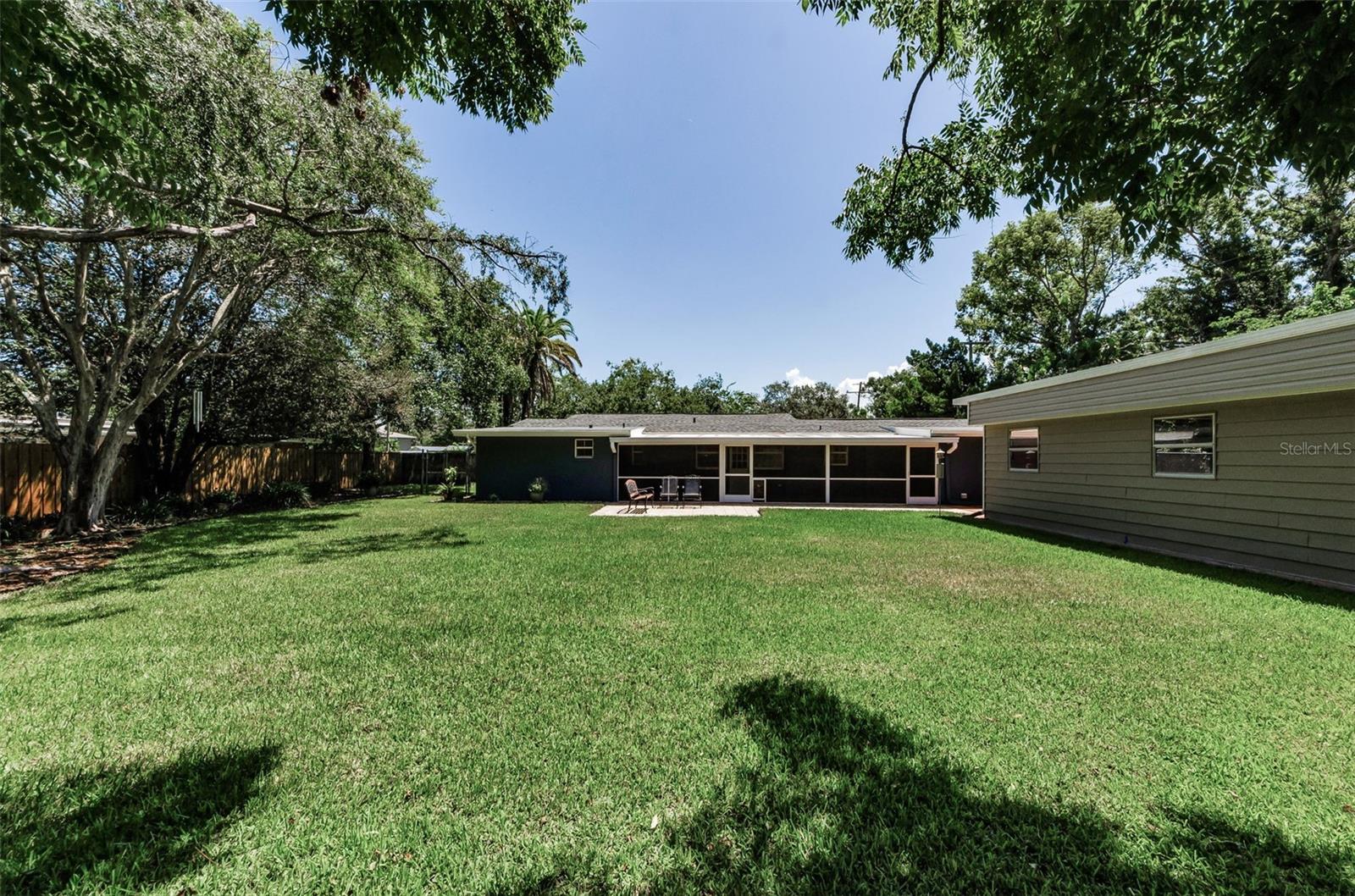 Image 37 of 39 For 10702 Oregon Avenue