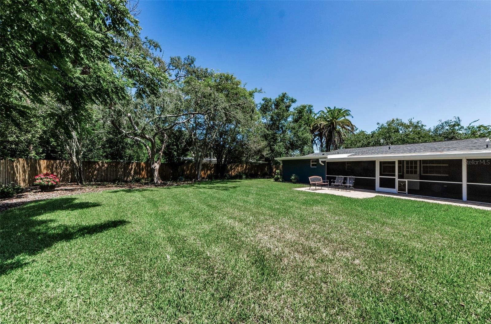 Image 38 of 39 For 10702 Oregon Avenue