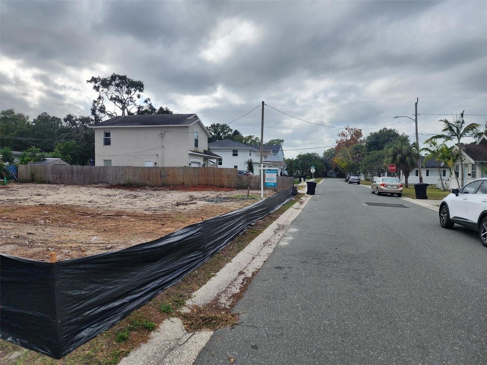 Image 3 of 3 For 1748 31st Avenue N