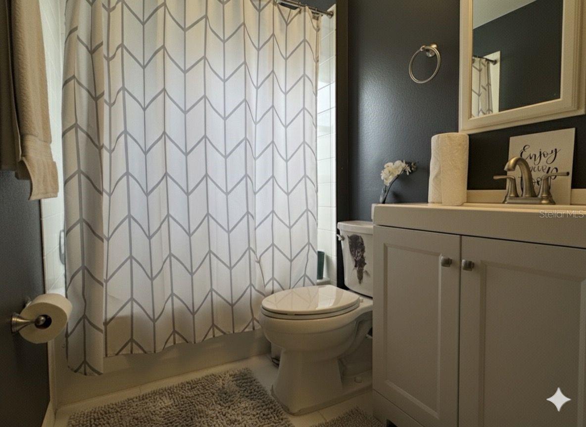 Image 19 of 28 For 3201 Saturn Court