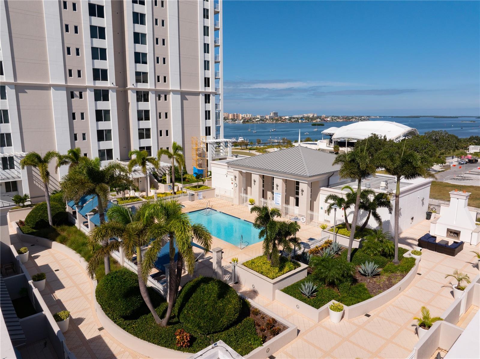 Image 2 of 36 For 331 Cleveland Street 312