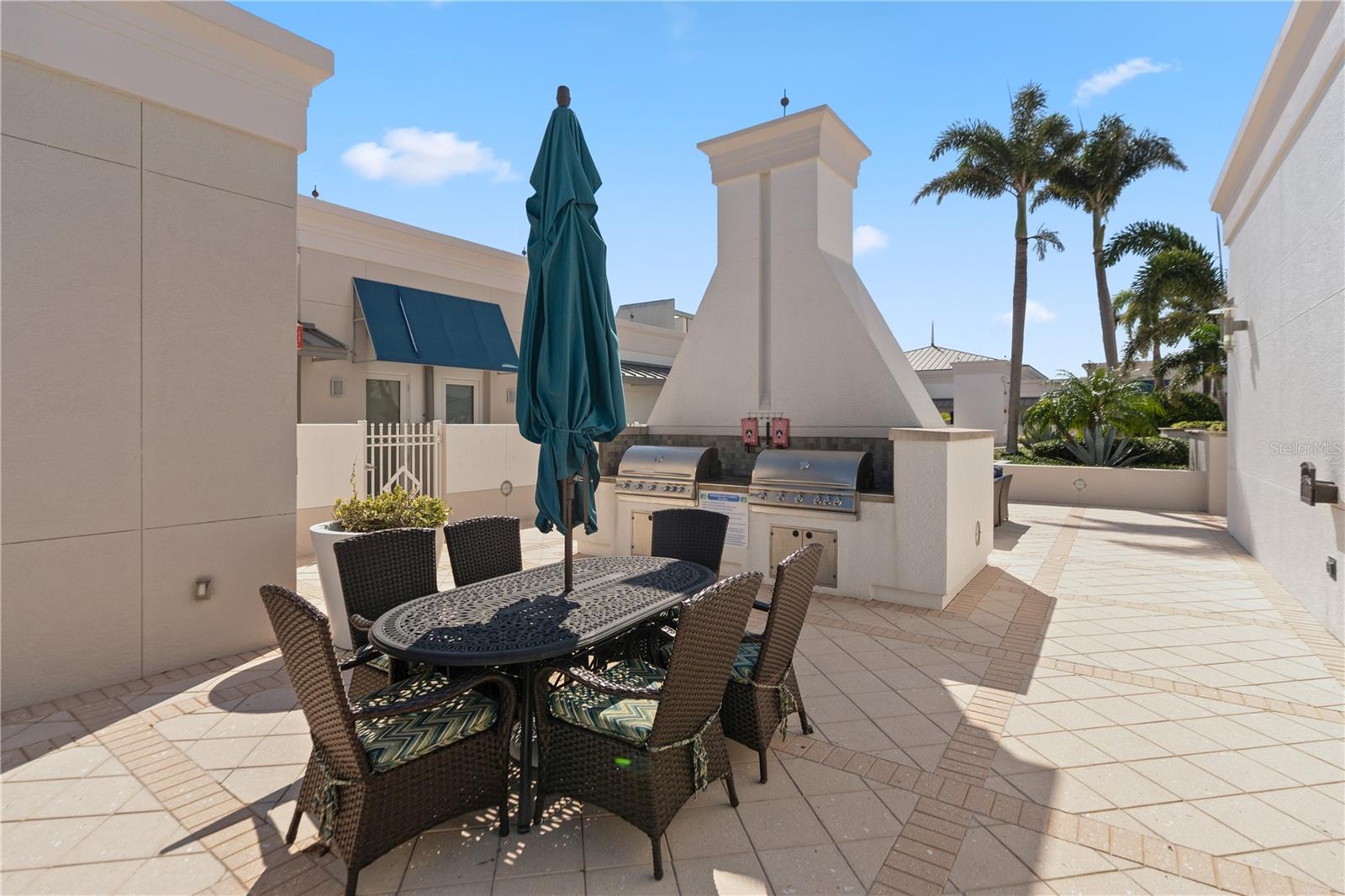 Image 25 of 36 For 331 Cleveland Street 312