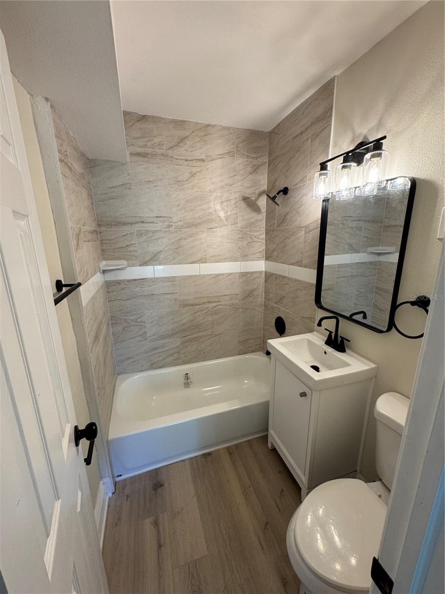 Image 13 of 28 For 31 Fredrica Avenue