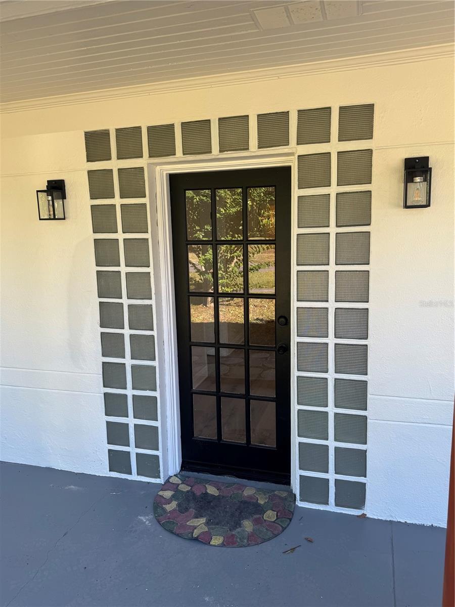 Image 6 of 28 For 31 Fredrica Avenue