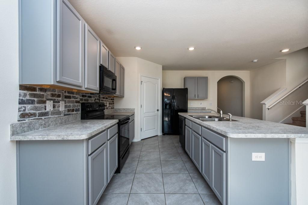 Image 13 of 45 For 337 Honey Bell Road