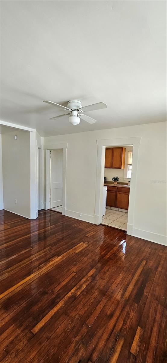 Image 4 of 6 For 708 Grove Street N