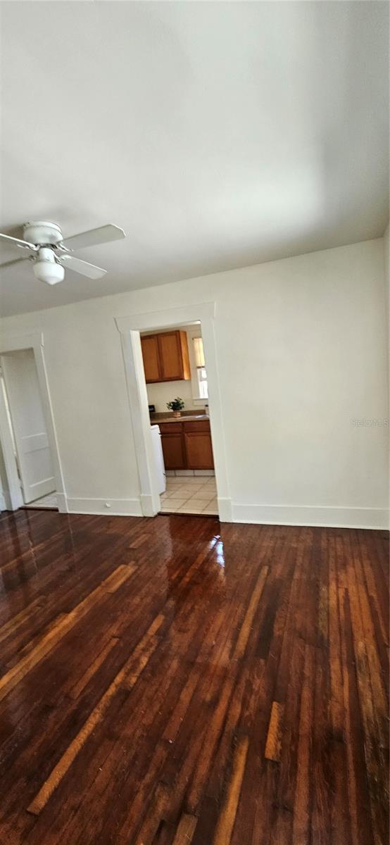 Image 5 of 6 For 708 Grove Street N