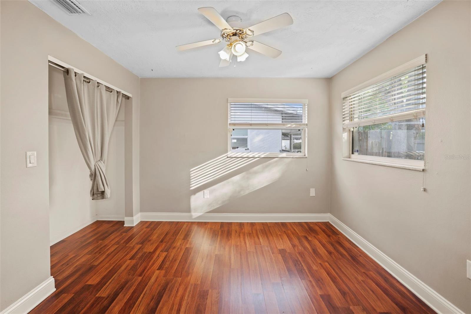 Image 14 of 38 For 310 Scott Court