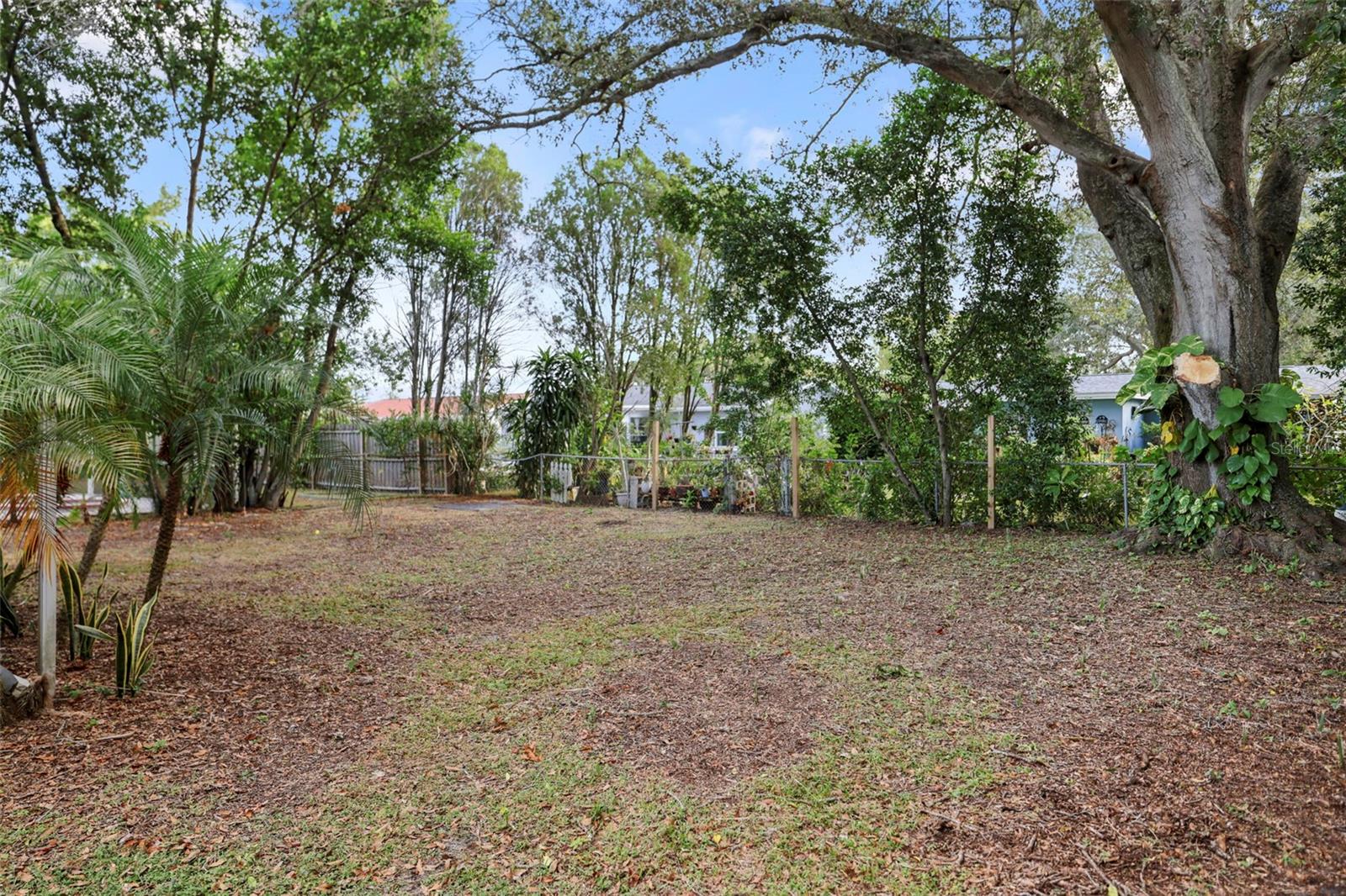 Image 34 of 38 For 310 Scott Court