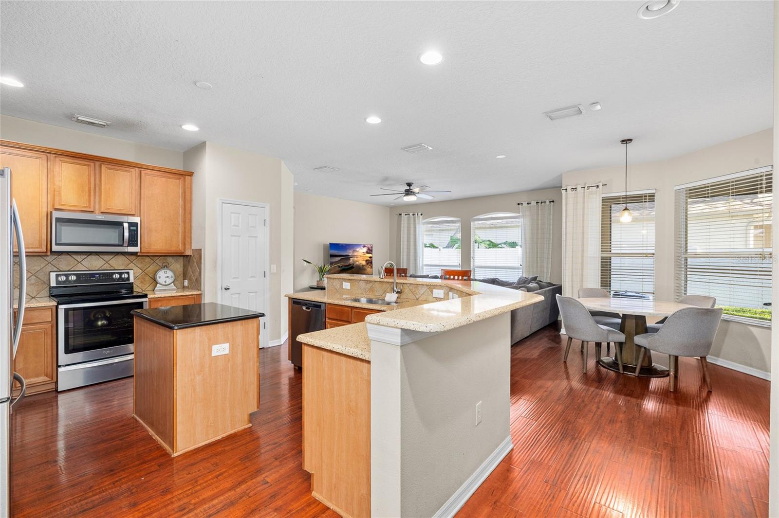 Image 11 of 44 For 12506 Safari Lane