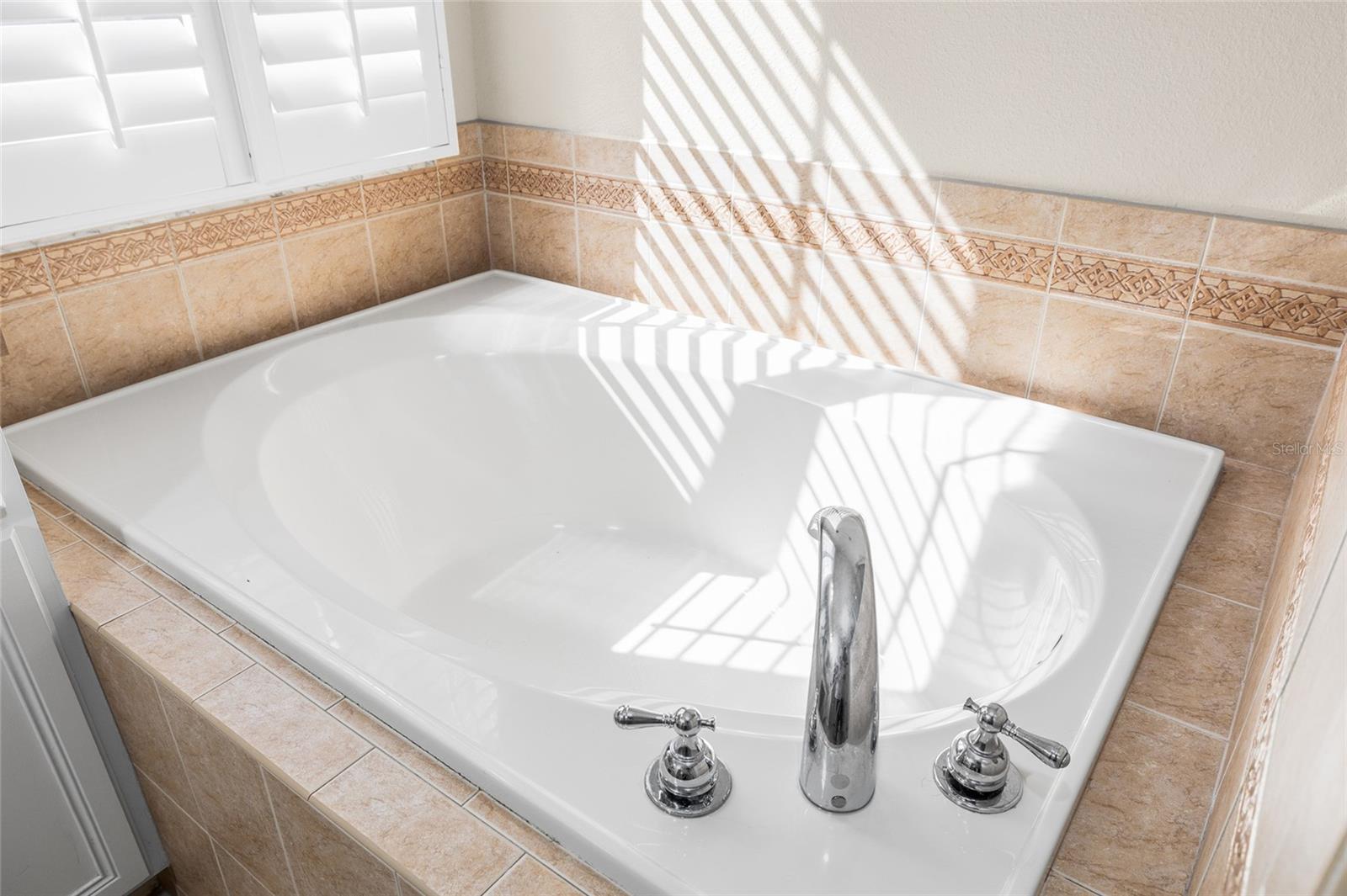 Image 22 of 44 For 12506 Safari Lane