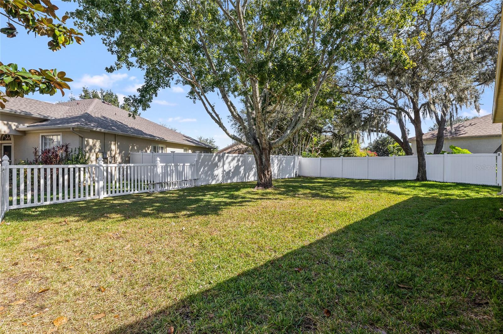 Image 35 of 44 For 12506 Safari Lane