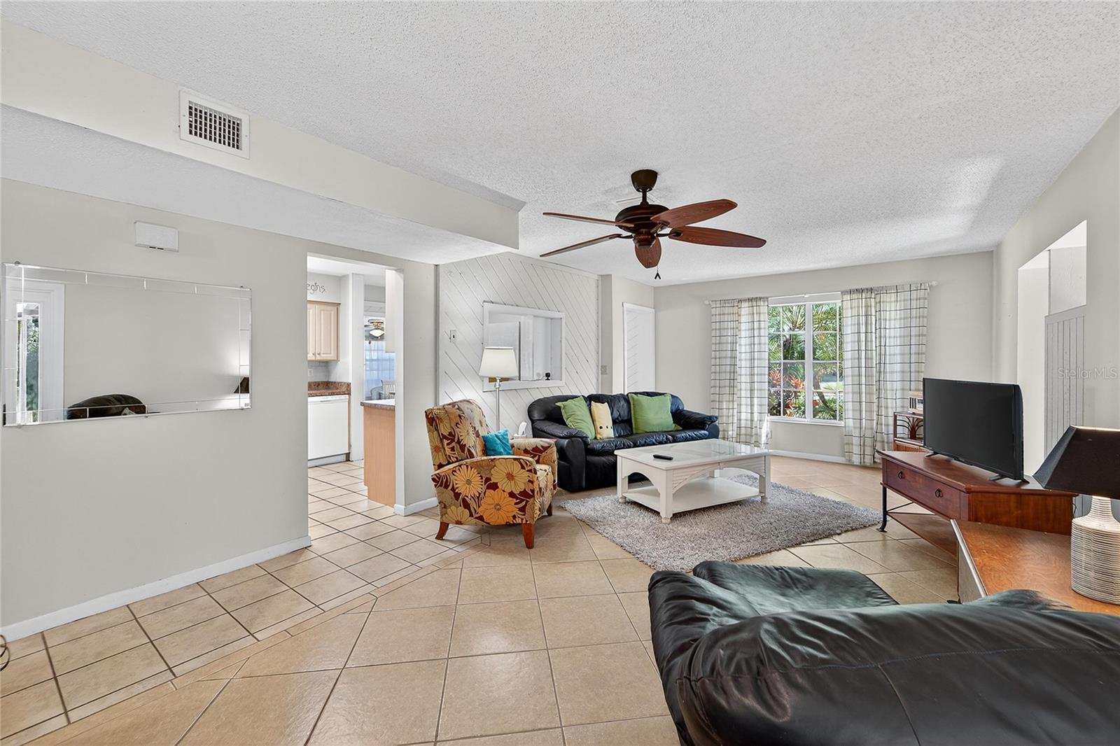 Image 24 of 68 For 502 Brenda Drive