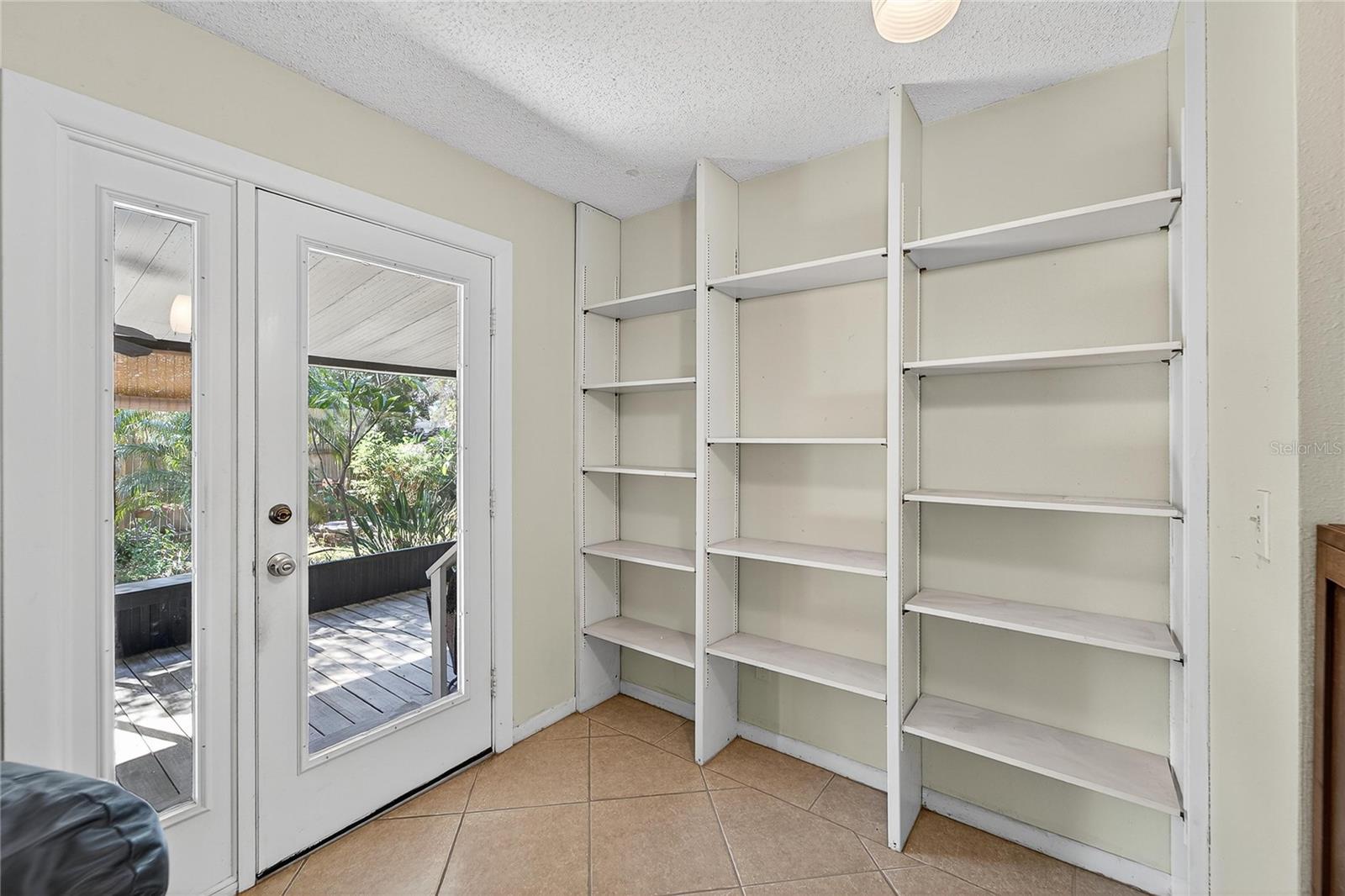 Image 25 of 68 For 502 Brenda Drive