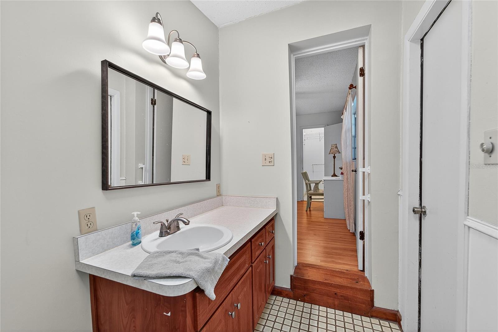 Image 35 of 68 For 502 Brenda Drive