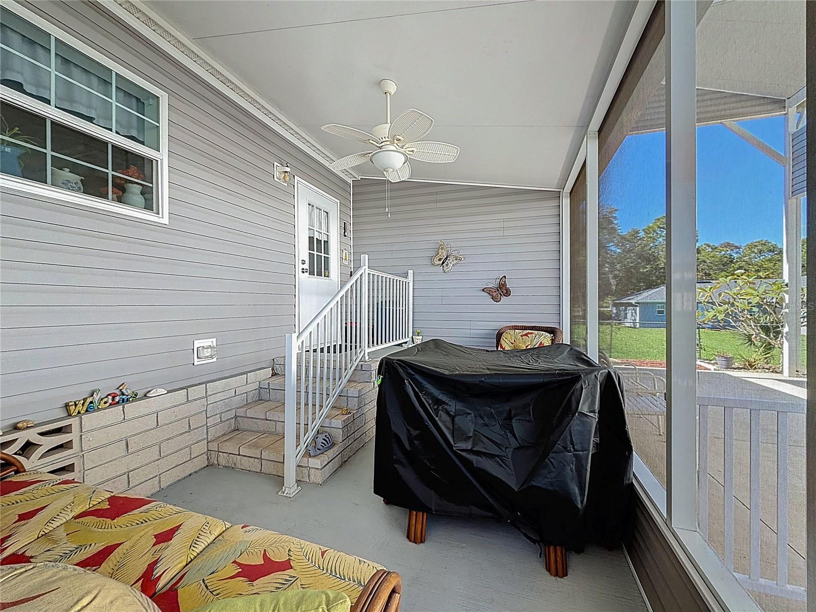 Image 33 of 44 For 690 Sandwedge Drive