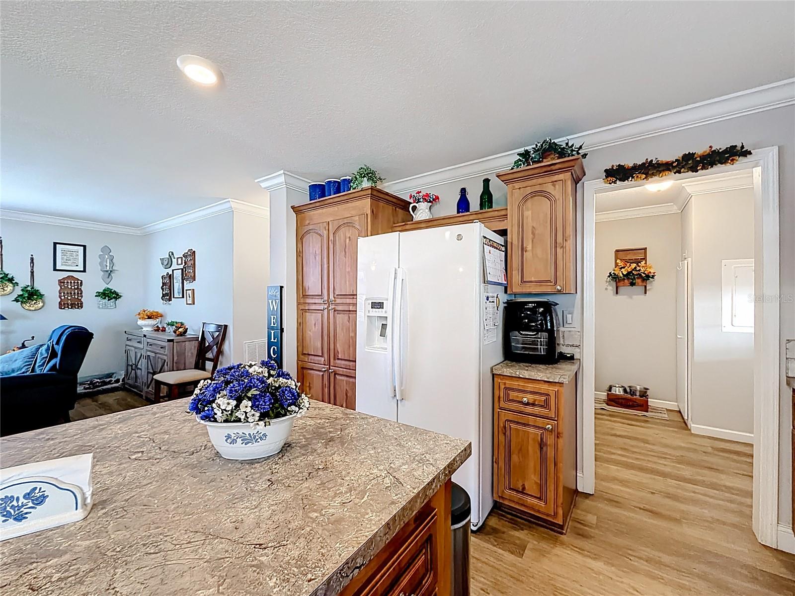 Image 9 of 44 For 690 Sandwedge Drive