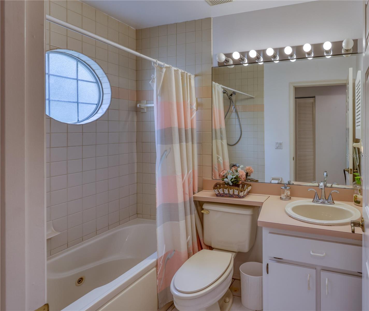 Image 25 of 31 For 718 Lighthouse Drive