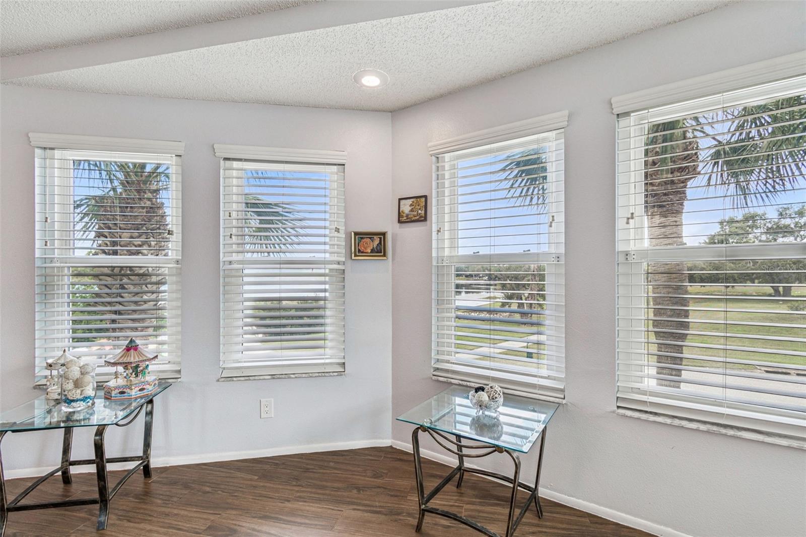 Image 11 of 100 For 2221 Norwegian Drive 41