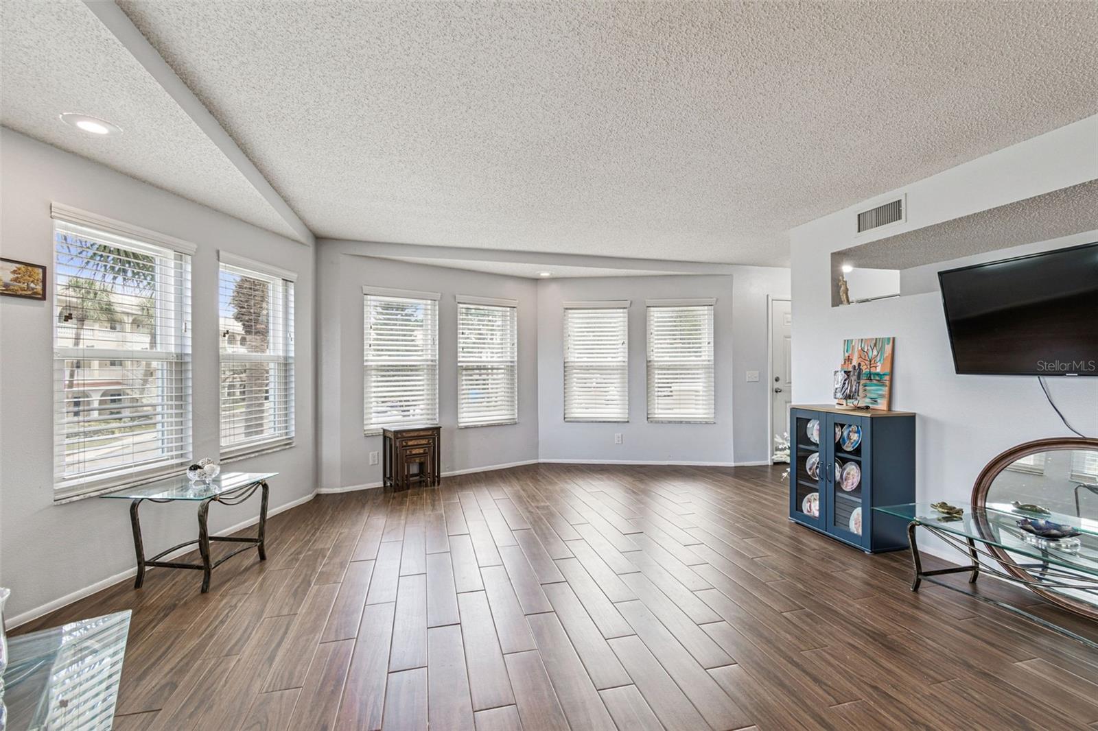 Image 13 of 100 For 2221 Norwegian Drive 41