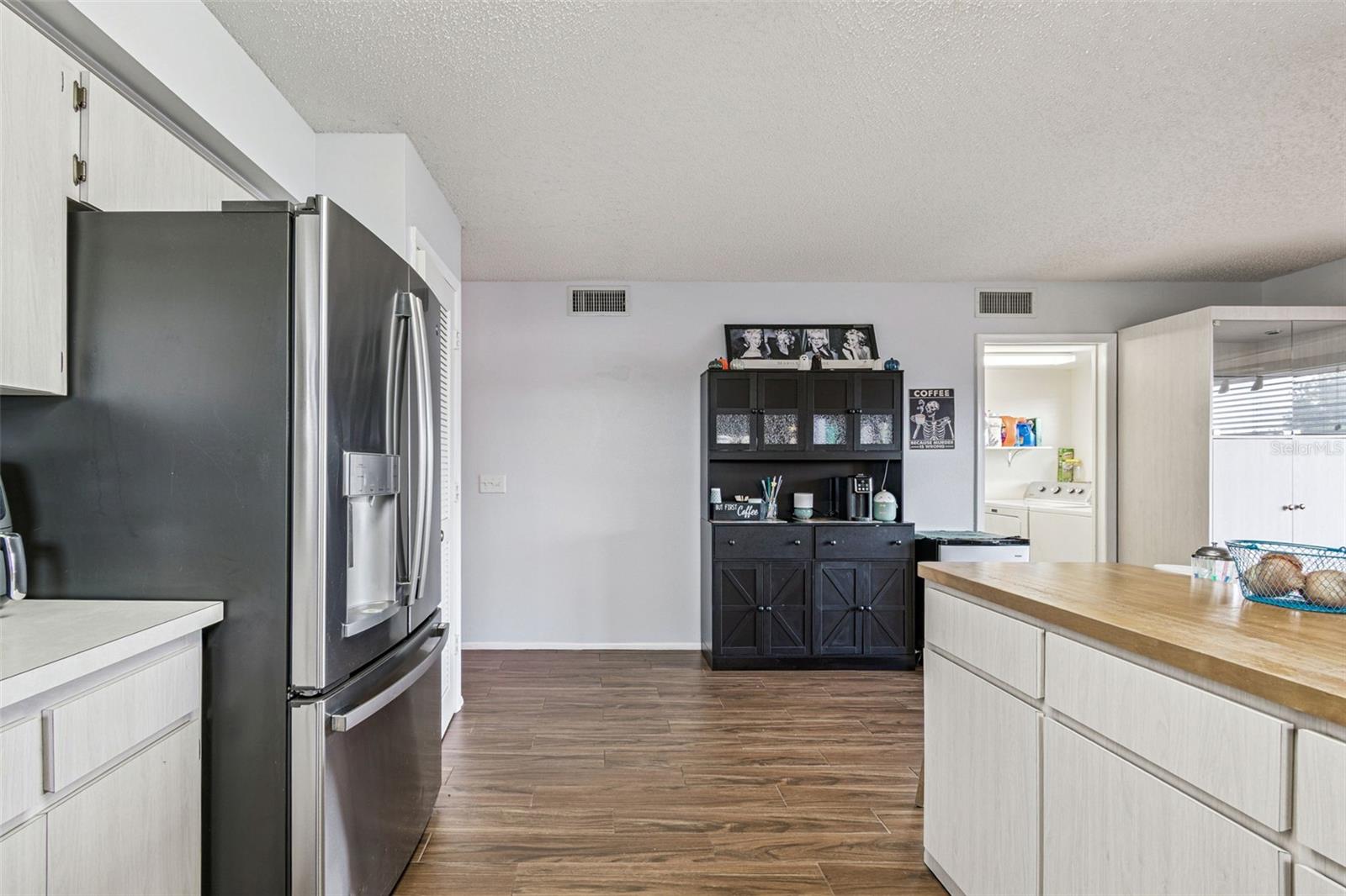 Image 26 of 100 For 2221 Norwegian Drive 41