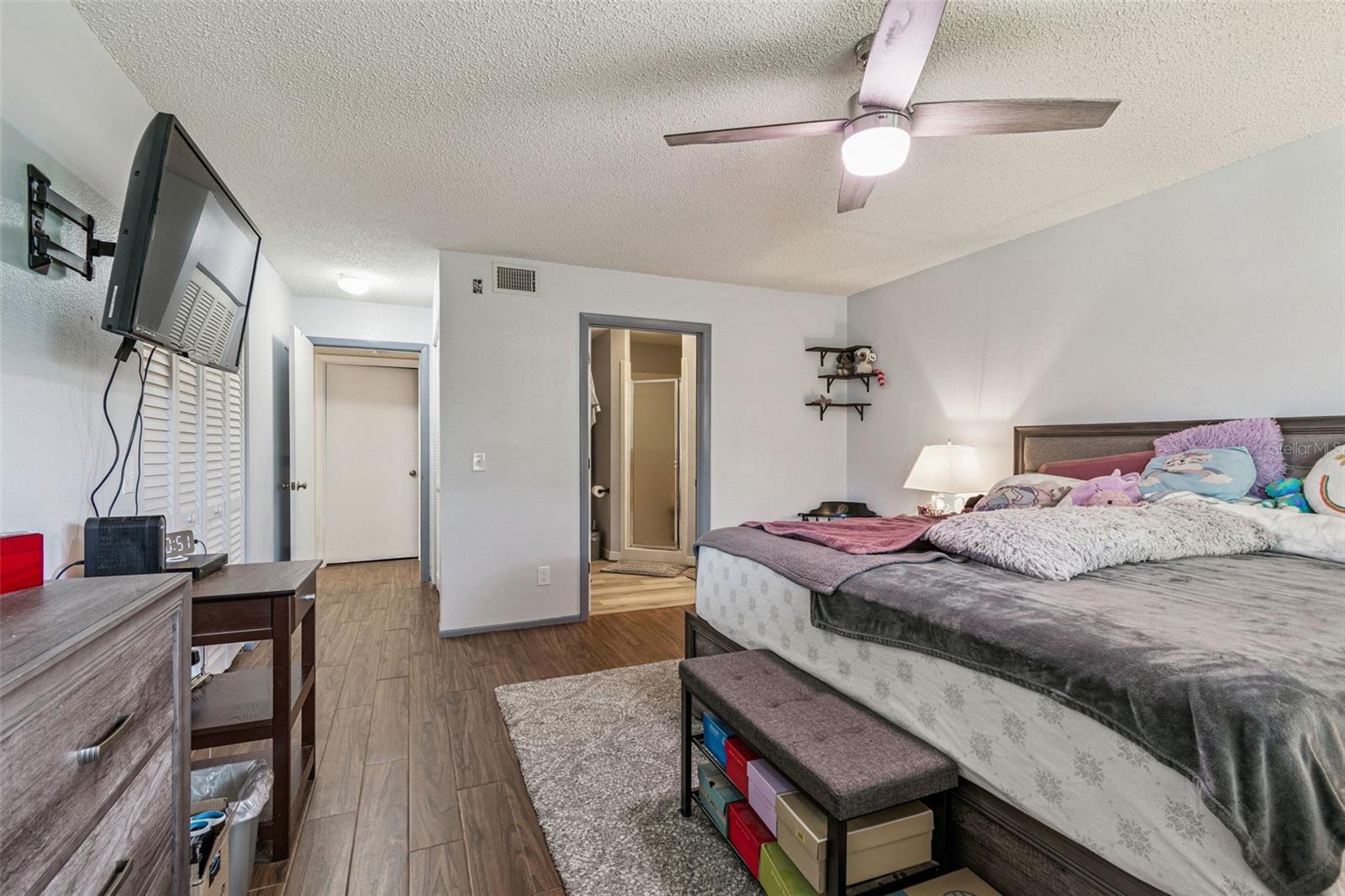 Image 38 of 100 For 2221 Norwegian Drive 41